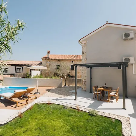 Villa Heritage New Stone Villa Allegra - Private Swimming Pool & Garden Valtura