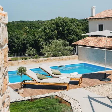 Villa Heritage New Stone Allegra - Private Swimming Pool & Garden