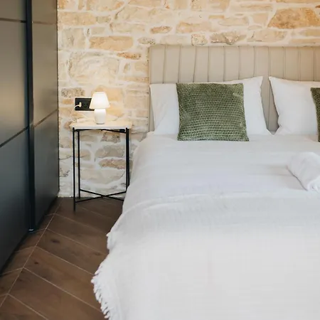 Villa Heritage New Stone Villa Allegra - Private Swimming Pool & Garden *