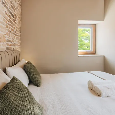 Heritage New Stone Allegra - Private Swimming Pool & Garden * Valtura