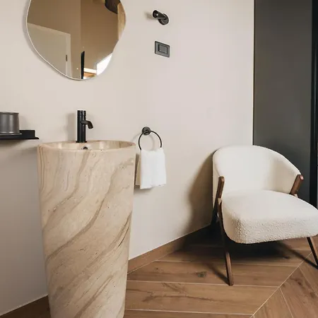 Heritage New Stone Allegra - Private Swimming Pool & Garden Villa *