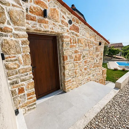Villa Villa Allegra Design Heritage 2026 - Private Swimming Pool & Garden Valtura