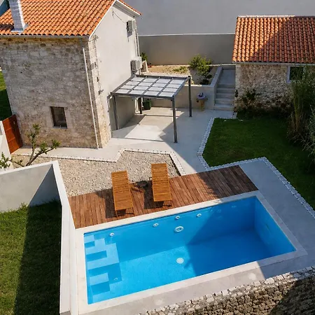 Allegra Design Heritage 2026 - Private Swimming Pool & Garden Villa *